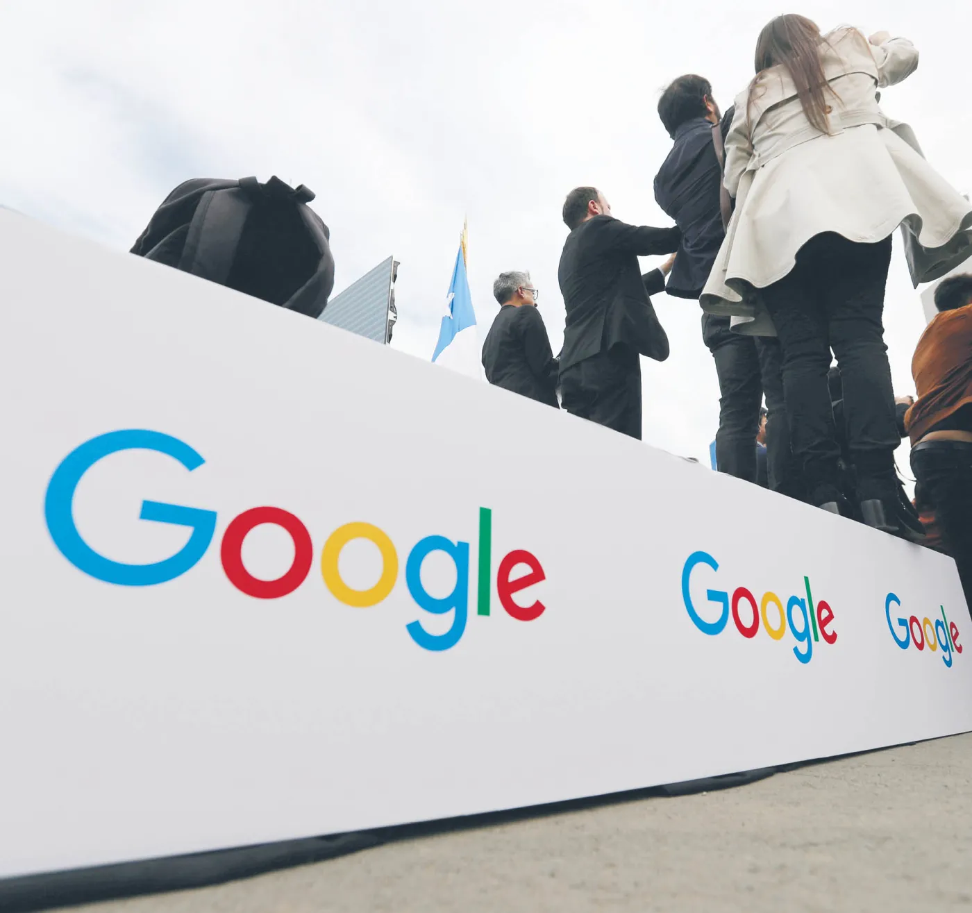 Giganci tacy jak Google zostaną zmuszeni do wyjaśnienia, jak działają ich algorytmy