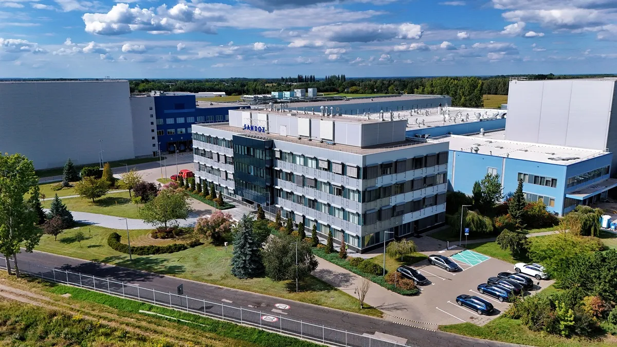 Zakład produkująco-pakujący Sandoz w Strykowie koło Łodzi