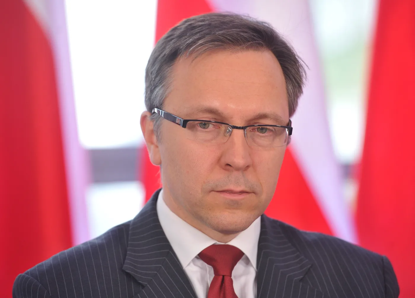 Rybiński: Nie jesteśmy bezpieczni, system może runąć