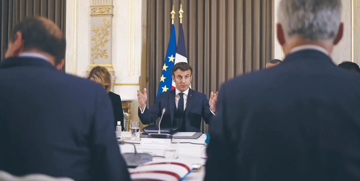 Francuskie wybory zeszły na dalszy plan