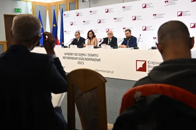 PKW: Znamy miasta i województwa z najwyższą i najniższą frekwencją na godz. 17