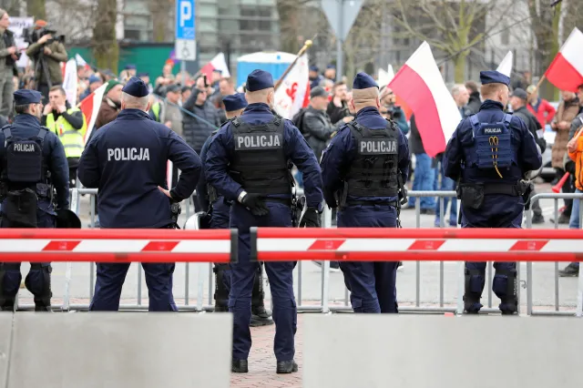 Ruszył protest w policji. "Jeśli patrol nie dotrze do potrzebujących na czas, proszę nie winić policjantów"