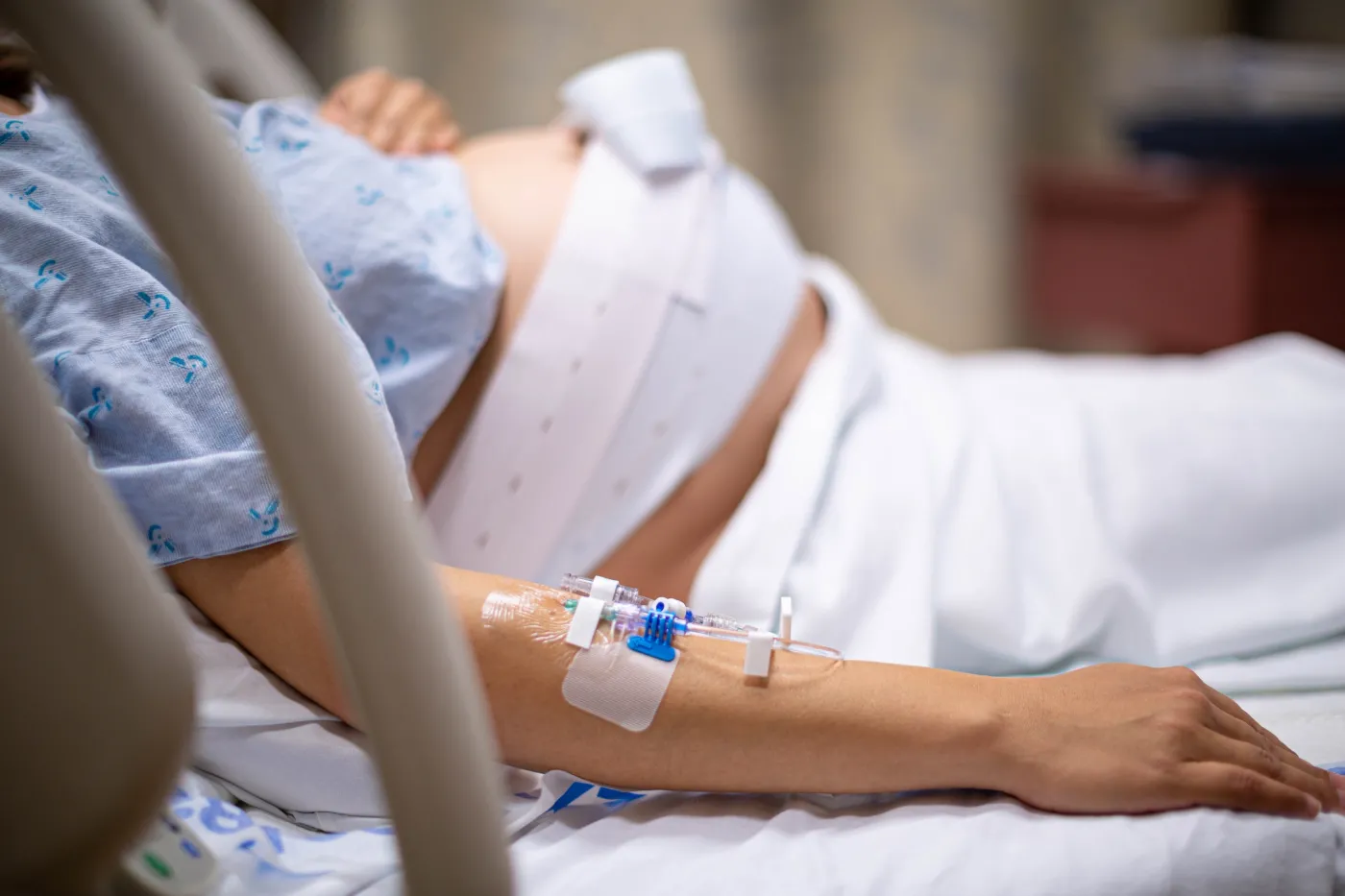poród szpital cesarskie cięcie cesarka 