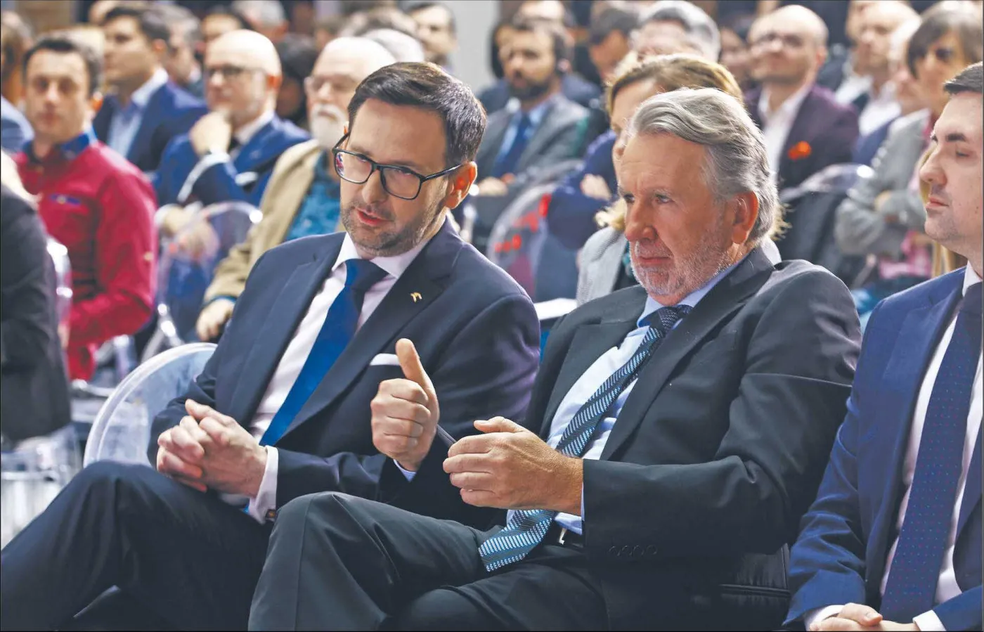 Mały atom znów pod lupą