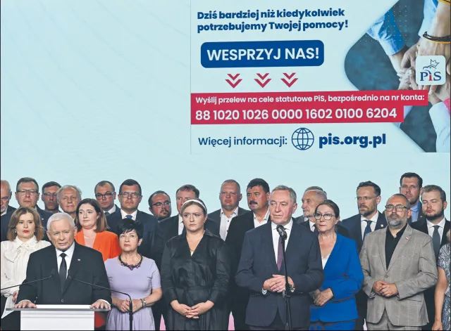 PKW wywraca stolik. Jarosław Kaczyński apeluje do wyborców o wpłaty