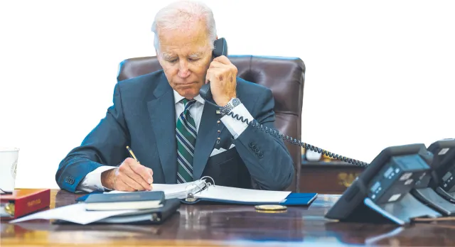 Biden traci Kongres. Trump szykuje powrót