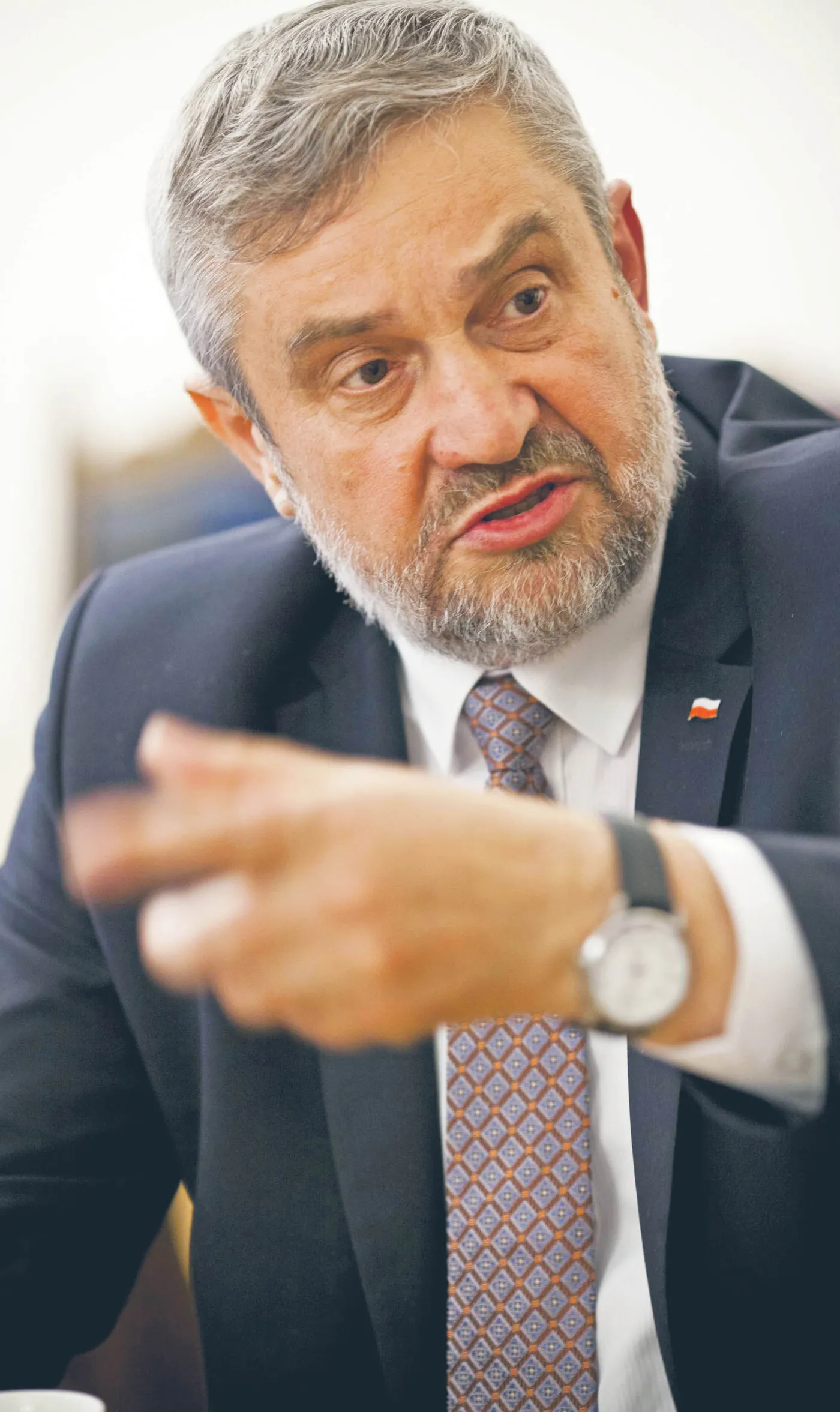 Możemy kupić  naboje myśliwym,  ale to oni strzelają