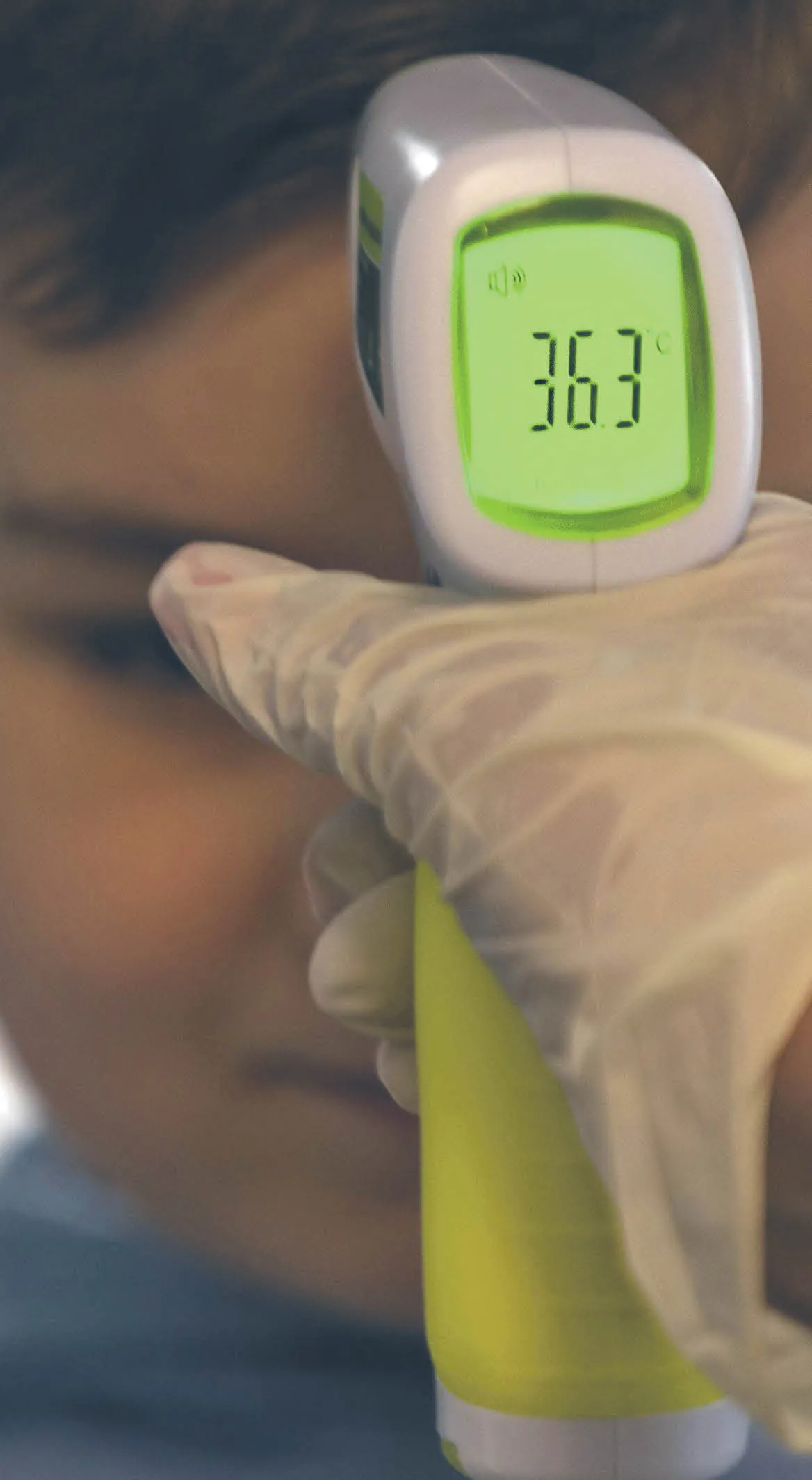 Wirusowe 5-10-15. SARS-CoV-2 u dzieci i młodzieży wciąż pozosta je zagadką