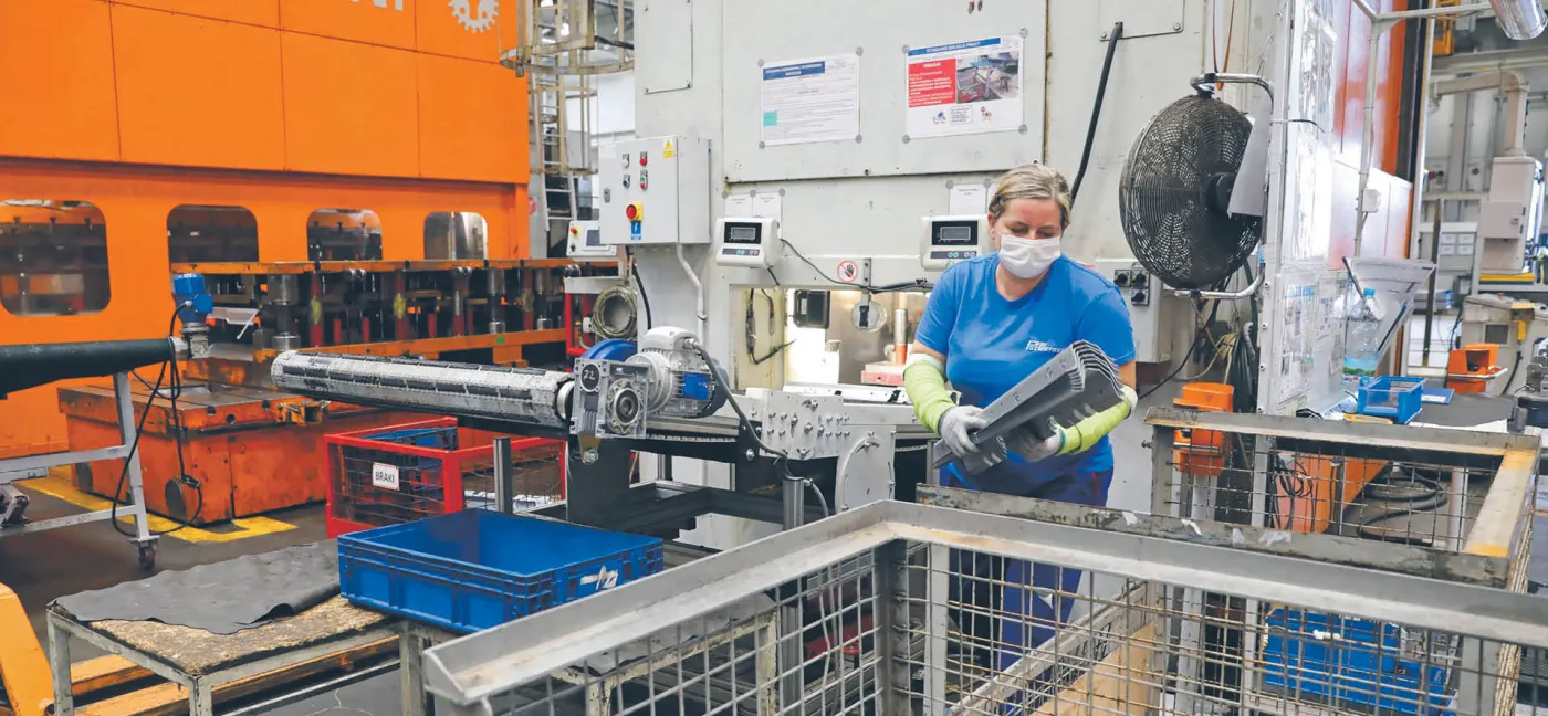 Biznes wspiera, ale będzie patrzył na ręce