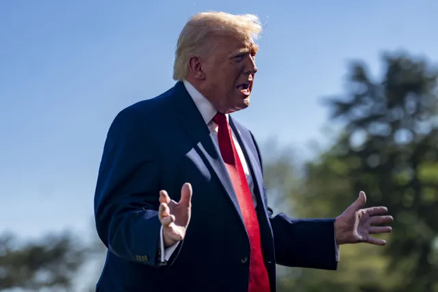 Ceny ropy naftowej spadają. Trump: Zadzwoniły do nas odpowiednie osoby