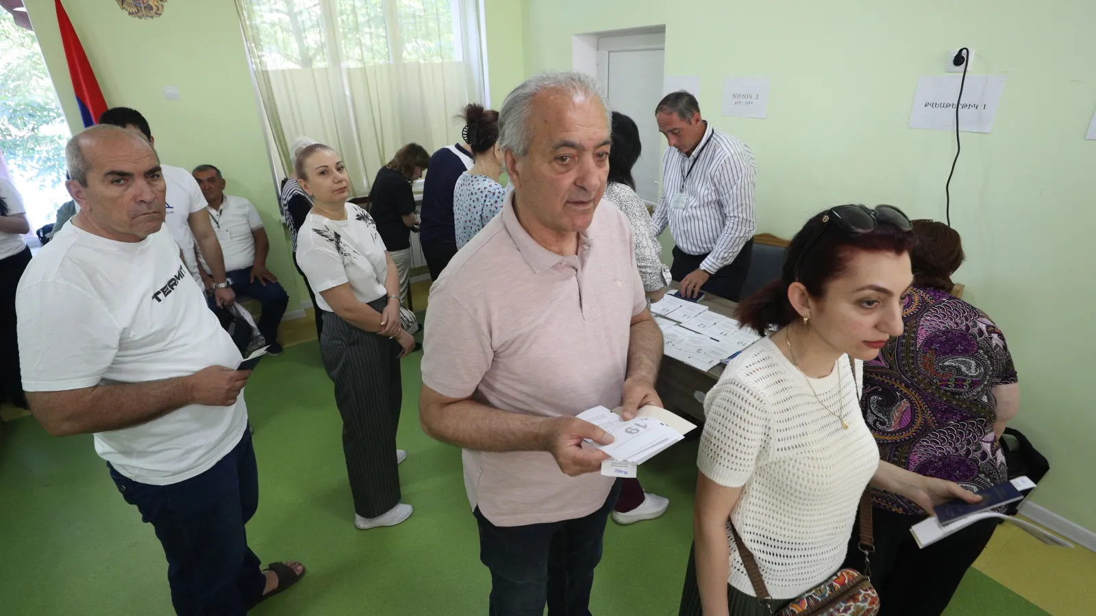Wybory parlamentarne w Armenii. Rekordowa frekwencja i polit