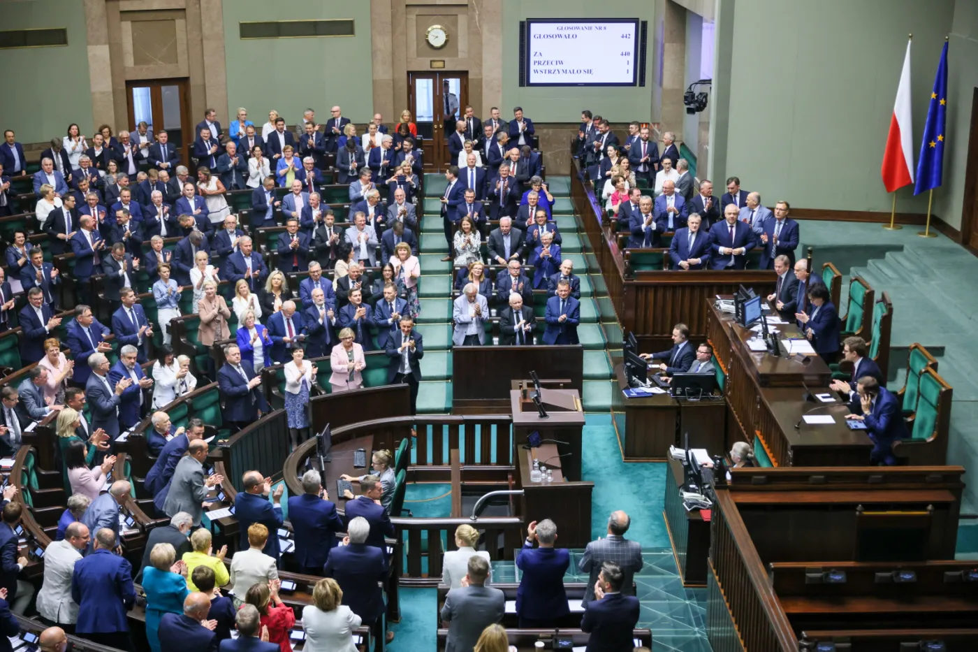 Sejm zgodził się, aby prezydent RP ratyfikował akcesję Szwecji i Finlandii do NATO