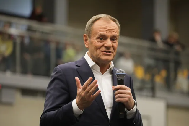 Tusk: "Kamienie", które naprawdę stanowią problem, to Ziobro, Kaczyński, Morawiecki