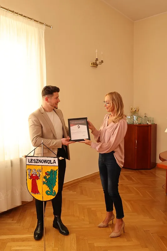 Wójt Maria Jolanta Batycka-Wąsik odbiera nominację do nagrody Lider Gospodarki Regionalnej