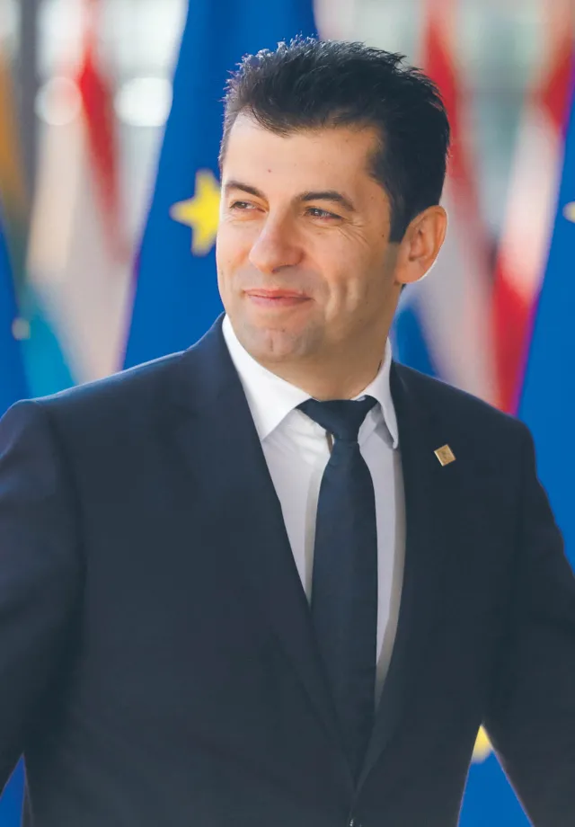 Exit polls: koalicja byłego premiera Petkowa wygrywa wybory parlamentarne w Bułgarii