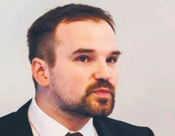 Grzegorz Lewicki filozof i politolog, teoretyk cywilizacji, doktor nauk humanistycznych. Cz