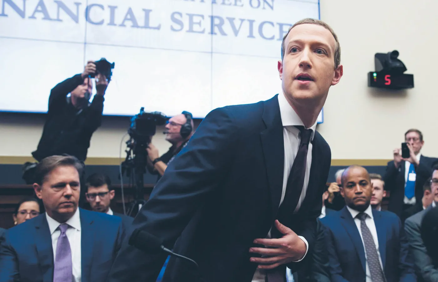 Firmy rezygnują z Facebooka. Zapewne nie na długo