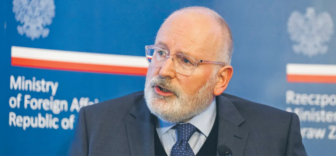 Bruksela nie odpuszcza Polsce praworządności