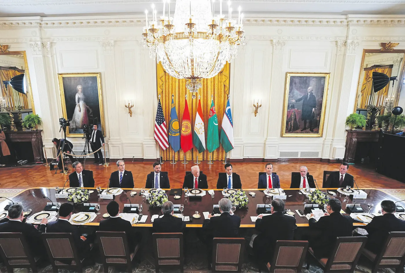 Kolacja w Białym Domu podczas szczytu USA i pięciu państw Azji Środkowej. 6 listopada 2025 r.