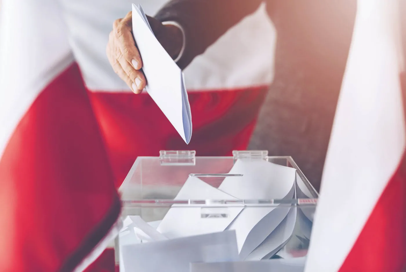 Umarli nie zagłosują. Prawnicy uważają, że nie da się legalnie przesunąć wyborów samorządowych