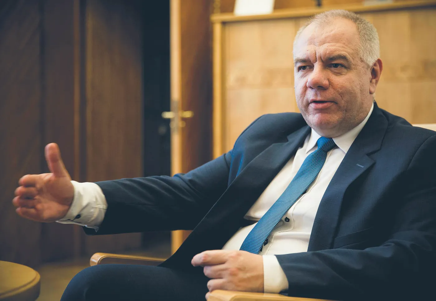 Nowi prezesi, fuzje i atom