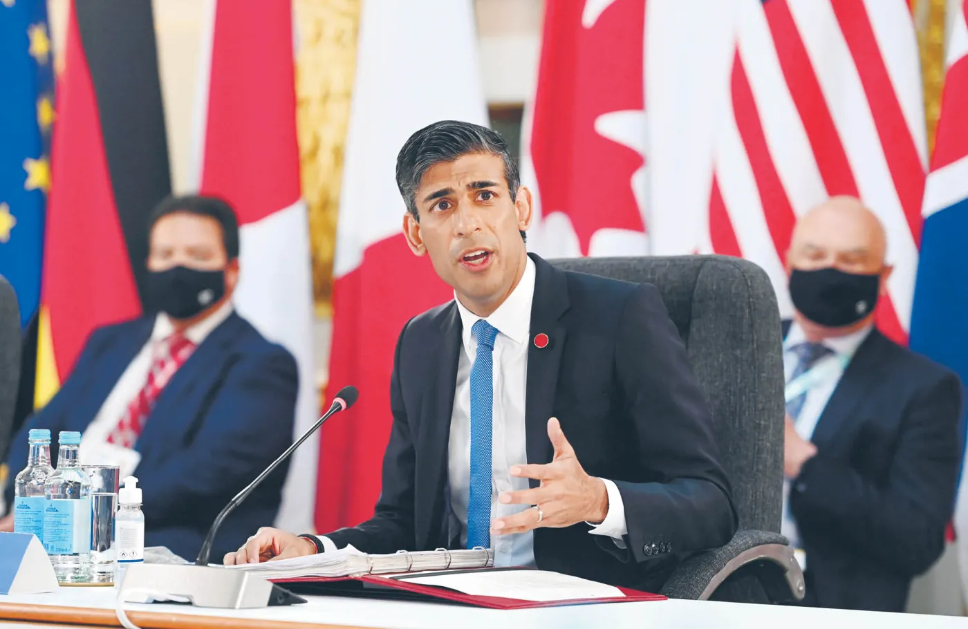 Brytyjski kanclerz skarbu Rishi Sunak podczas obrad G7