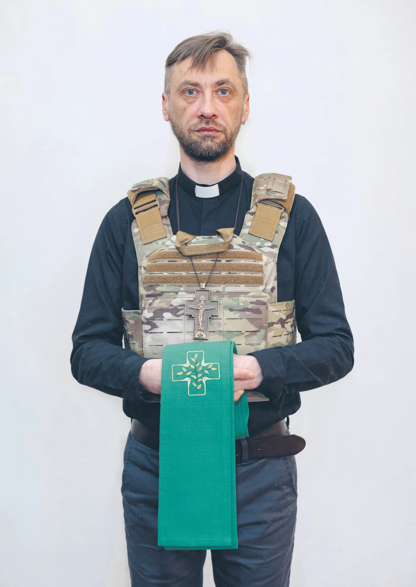 Wymodlić pokój z bronią w rękach