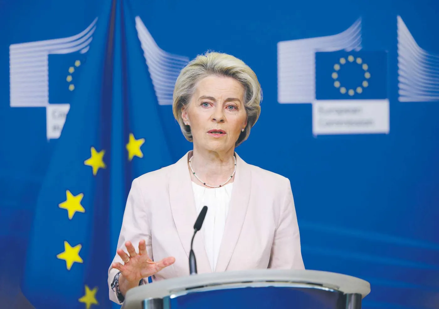Przedwakacyjna ofensywa Brukseli
