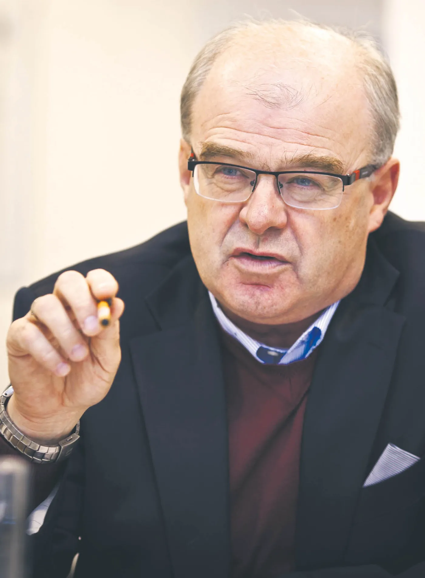 Waldemar Skrzypczak, były wiceminister w Ministerstwie Obrony Narodowej, generał broni i dowódca Wojsk Lądowych RP. W 2005 r. był dowódcą Wielonarodowej Dywizji Centrum-Południe w ramach IV zmiany PKW w Iraku