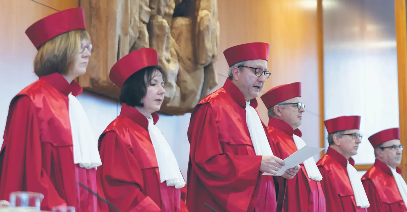 Berlin rozbroił konstytucyjną minę