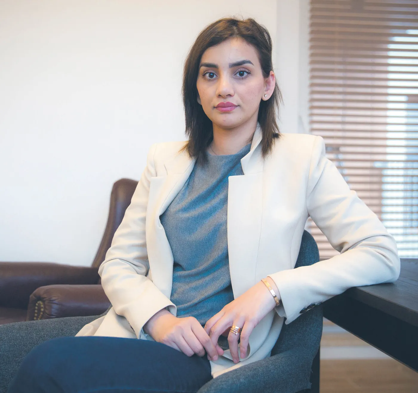 Nilofar Ayoubi, afga