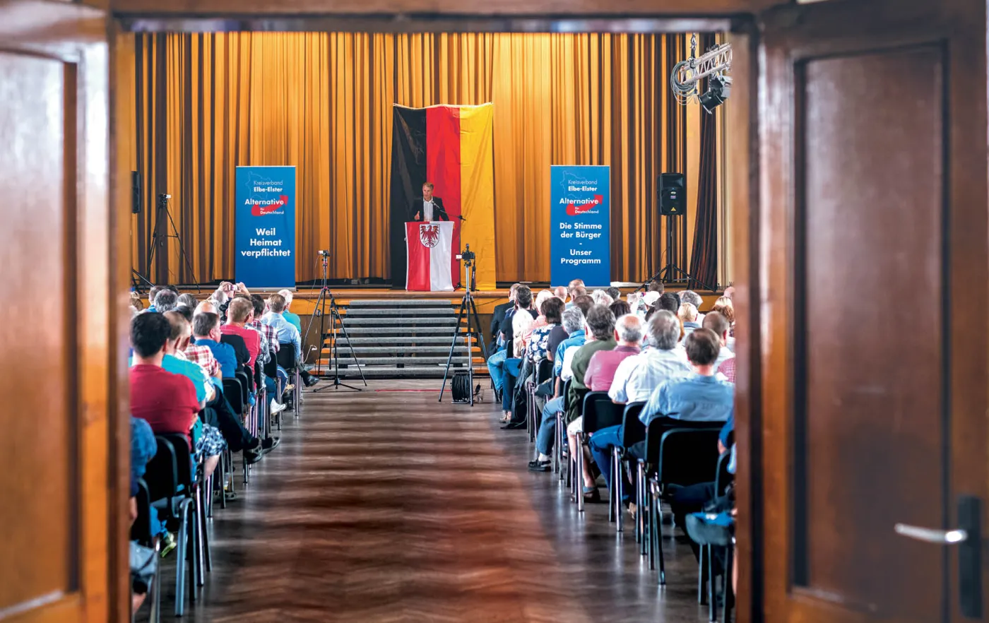 Wszyscy przeciwko populistom
