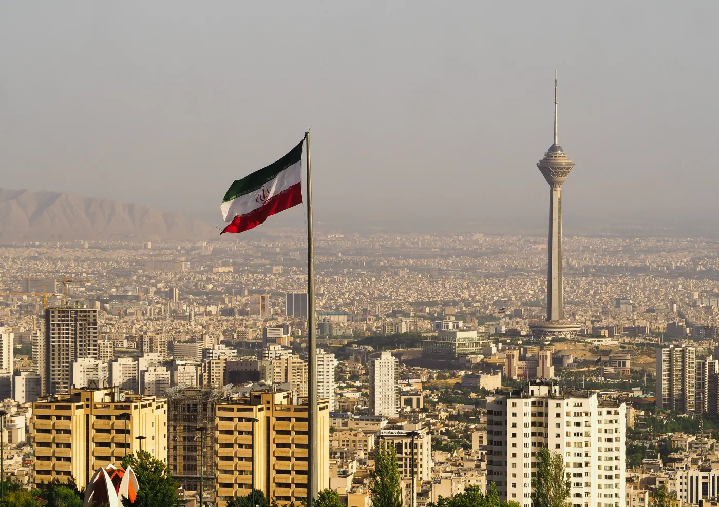 Iran na krawędzi katastrofy? Prezydent ostrzega: „Zostały tylko tygodnie”