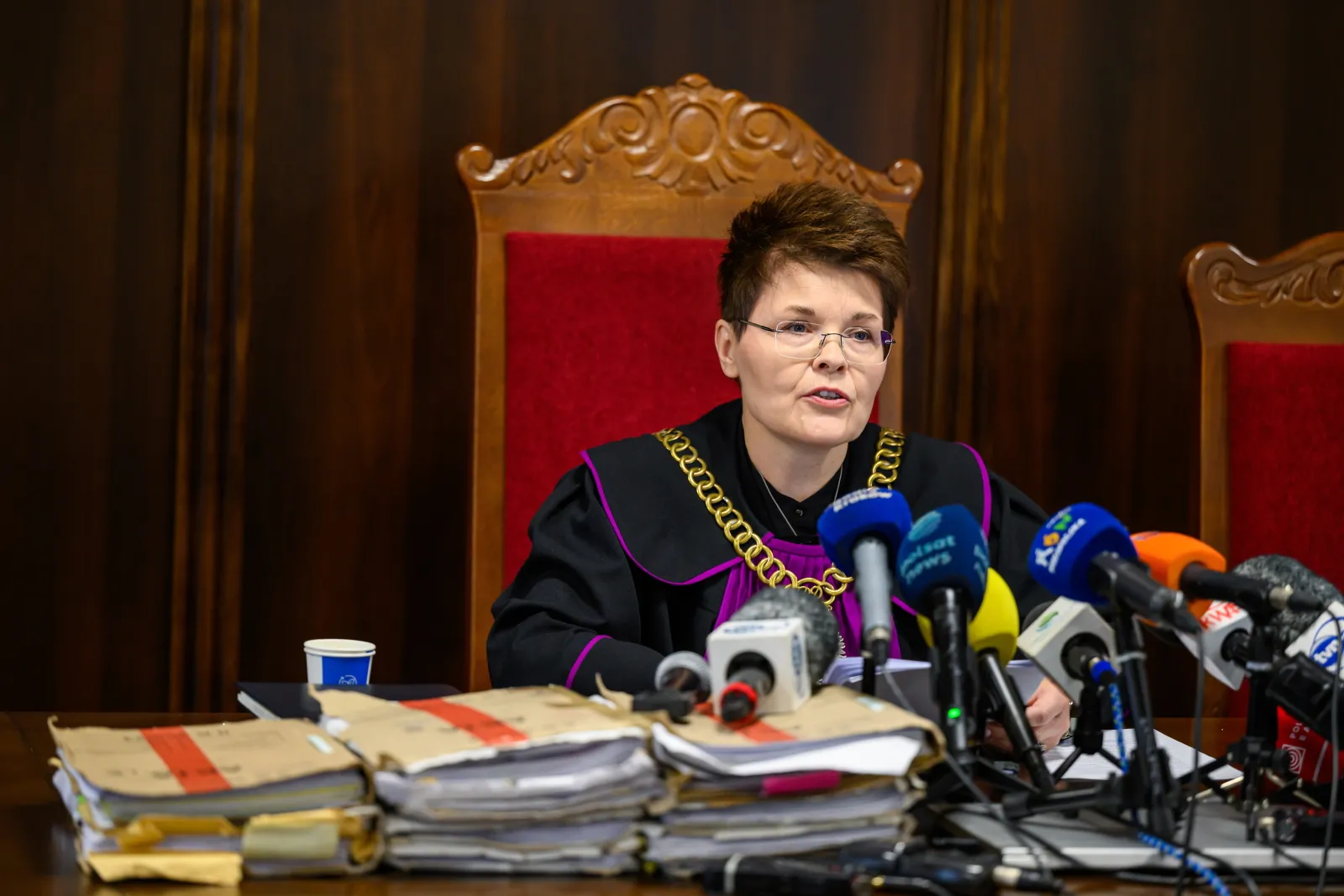 Ksiądz skrzywdził prawie 100 chłopców, a biskup to ukrywał. Dziś został skazany. „Nie ma ludzi równych i równiejszych”