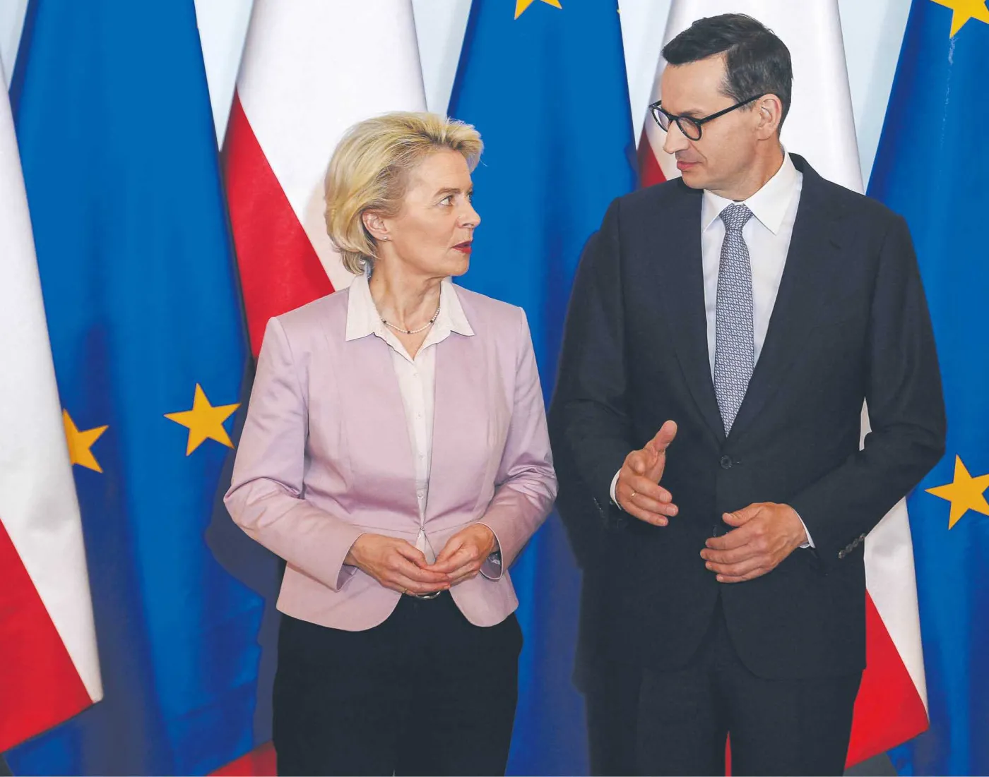 Trudne godzenie się Warszawy z Brukselą