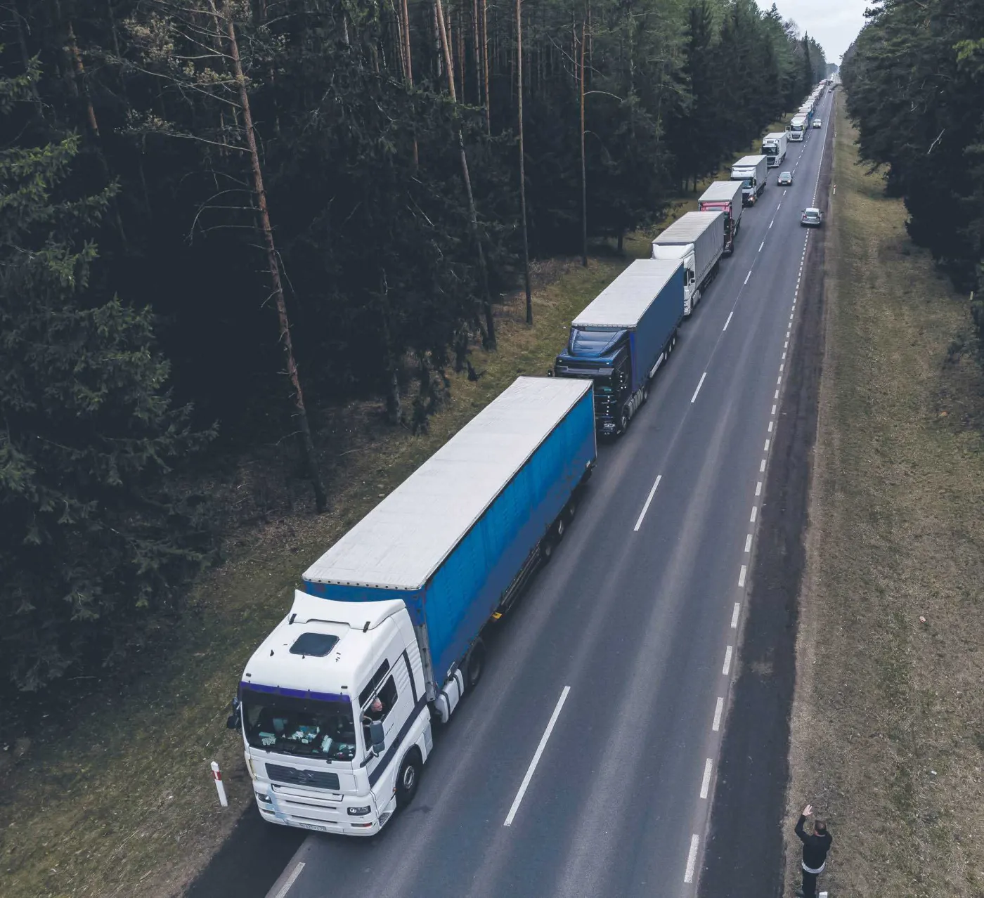 Bruksela zatrzyma tiry z Rosji i Białorusi