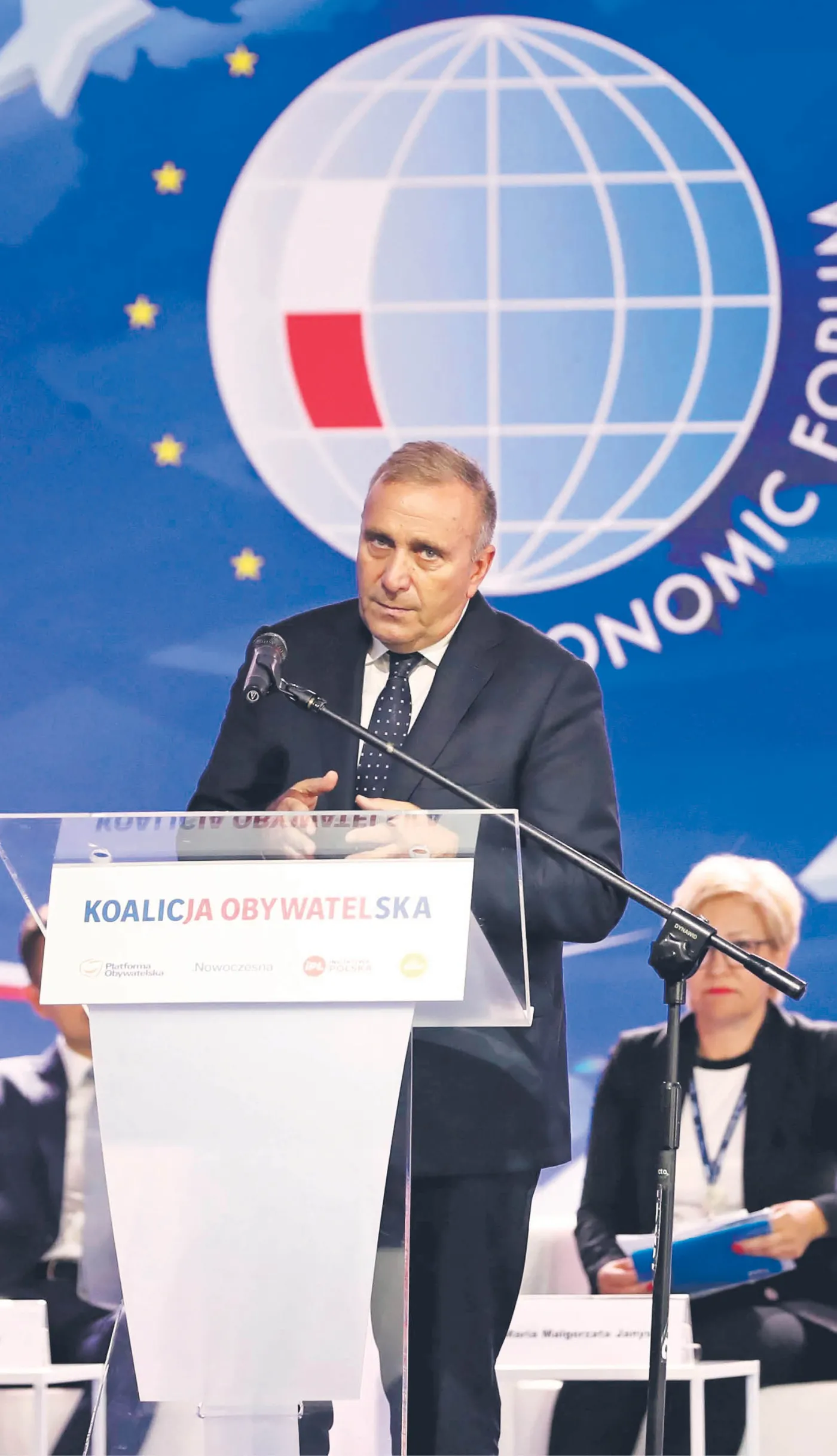 Rząd i opozycja licytują, jak podwyższyć płace