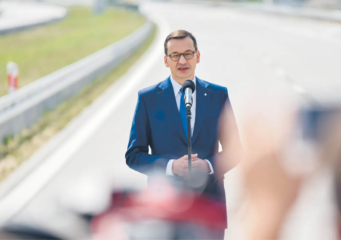 Premier oszczędnie podzielił miliardy