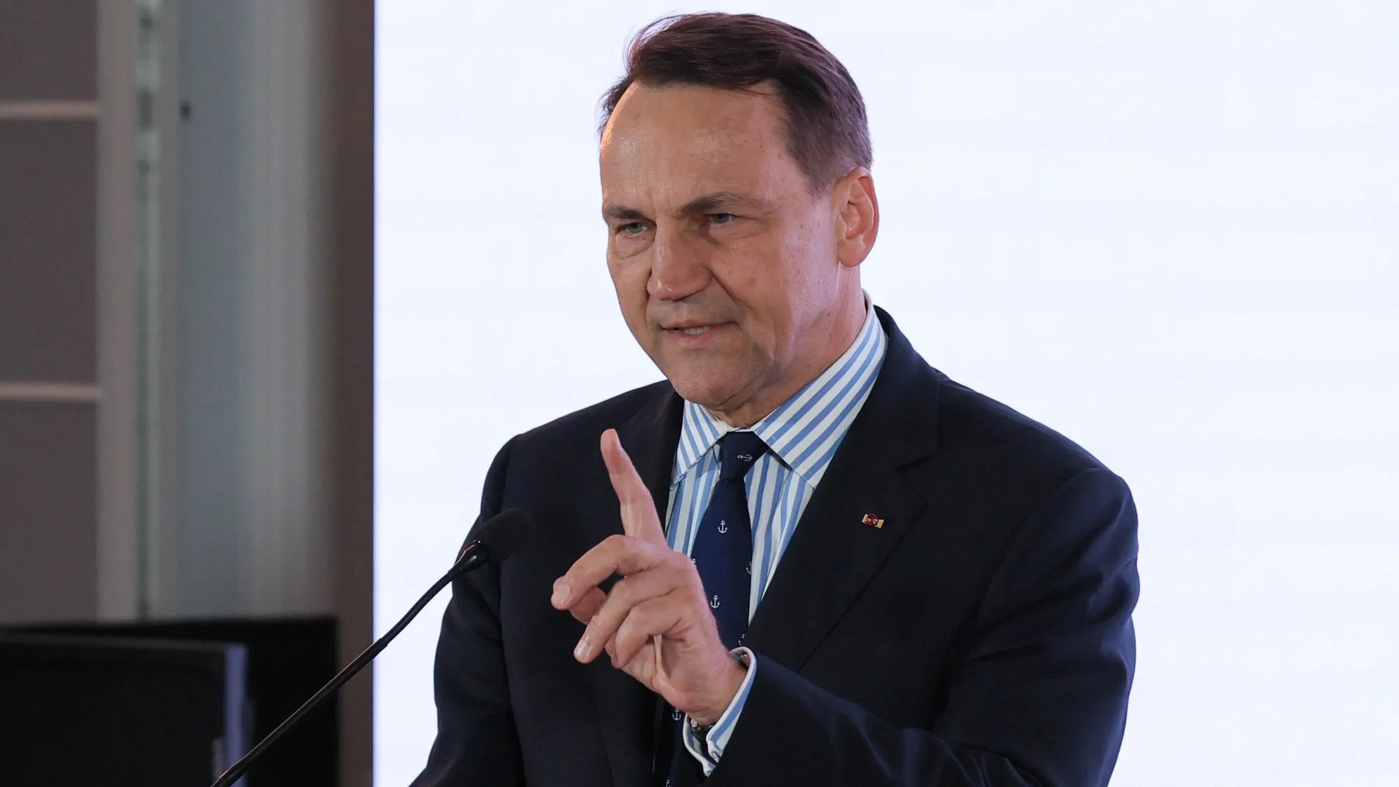Nawrocki podpisał ustawę, Marko reaguje. „Obniżymy ceny paliw”