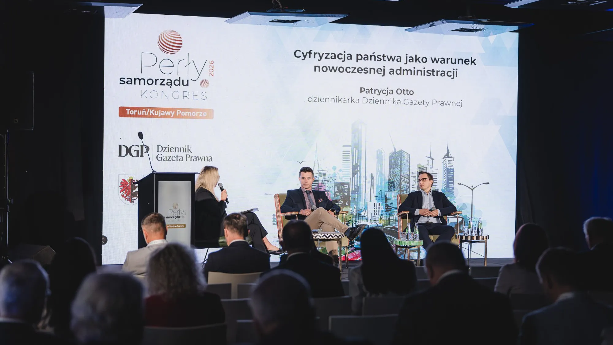 Cyfrowy urzędnik, efektywny urząd. Automatyzacja to nie tylko technologia, ale rewolucja w organizacji pracy państwa