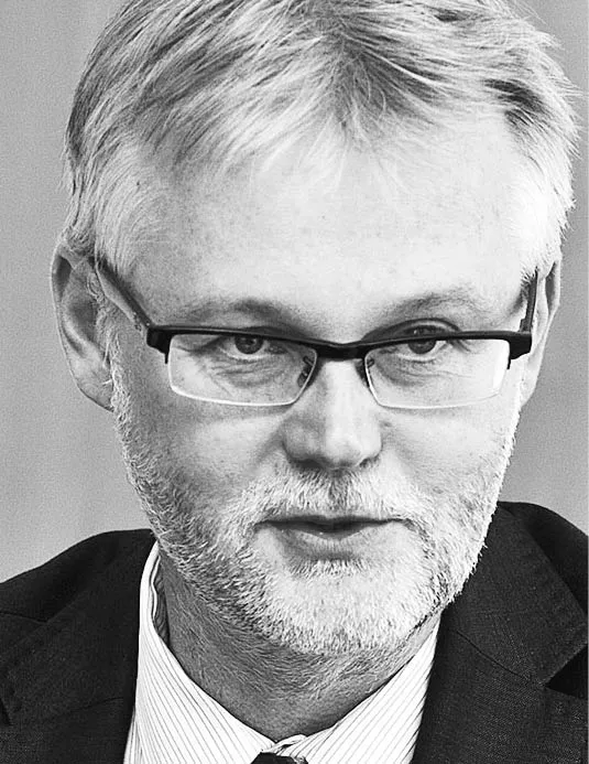 Tadeusz J