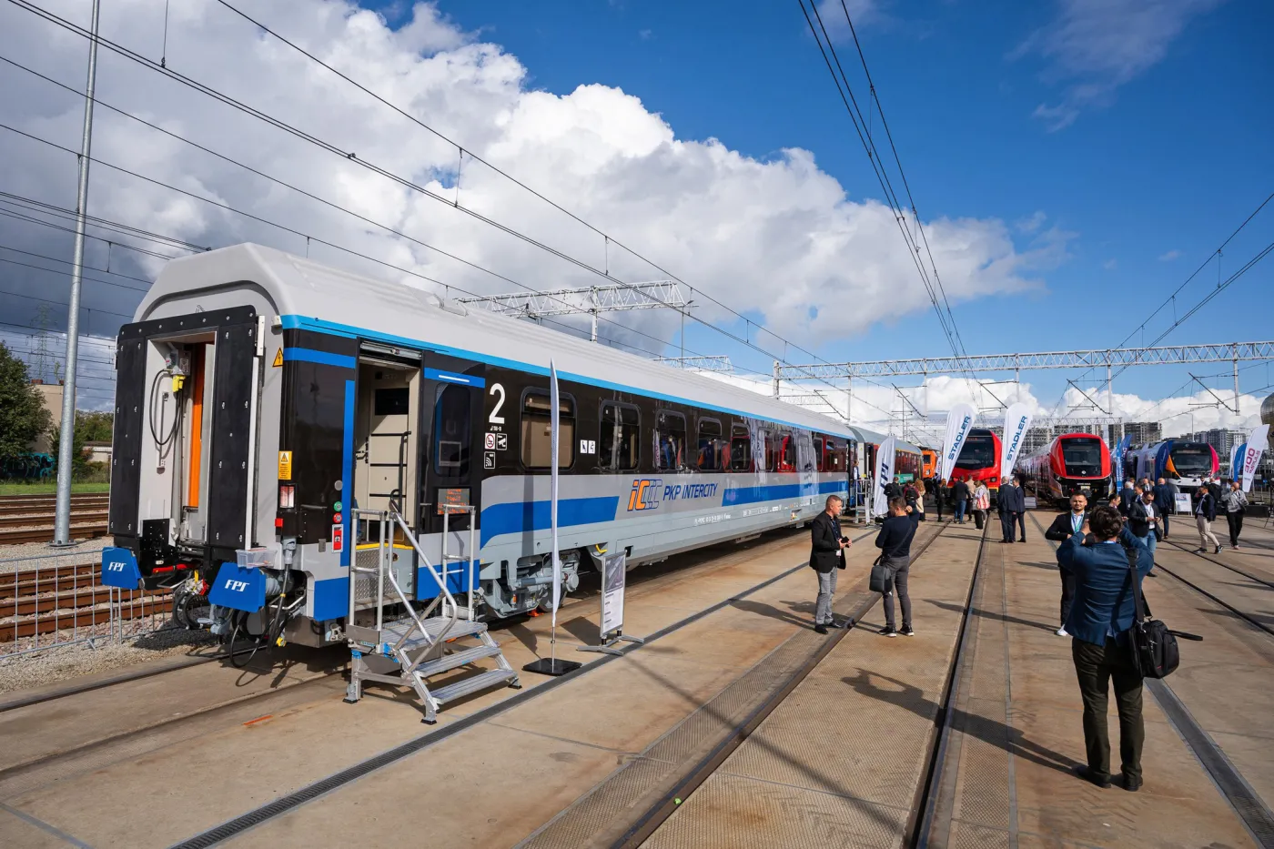 Wagon PKP Intercity, zaprezentowany na targach TRAKO przez H. Cegielski - Fabryka Pojazdów Szynowych