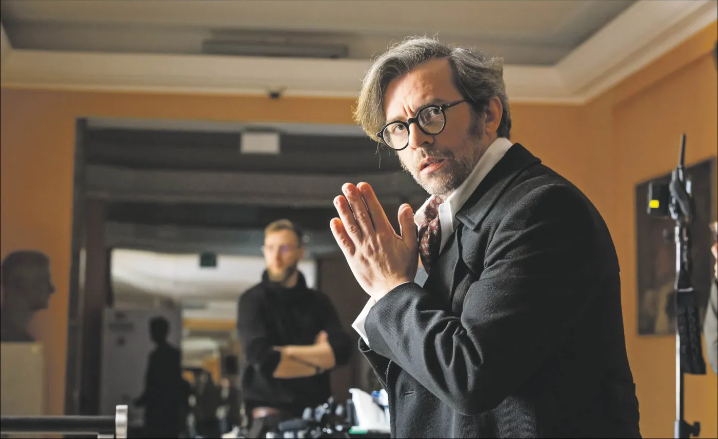 Plan filmowy „Morderstwa w filharmonii”, na zdj. Piotr Głowacki