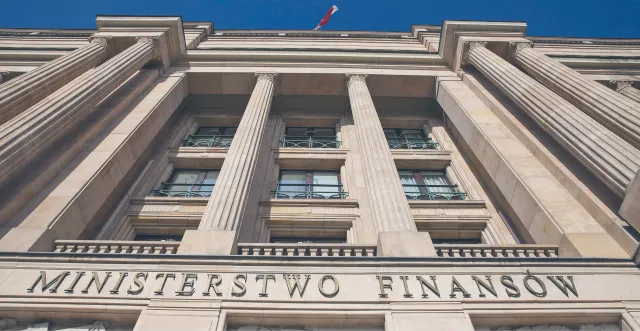 Wyprostować sytuację z Polskim Ładem. Oto główna misja dla nowego ministra finansów