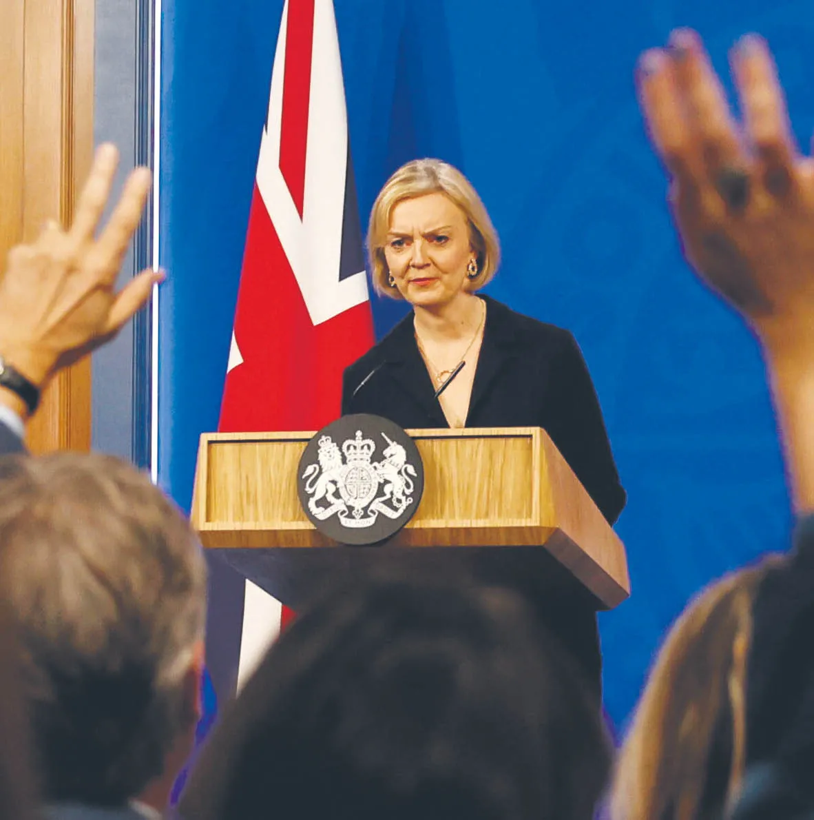 Czarne chmury nad Liz Truss