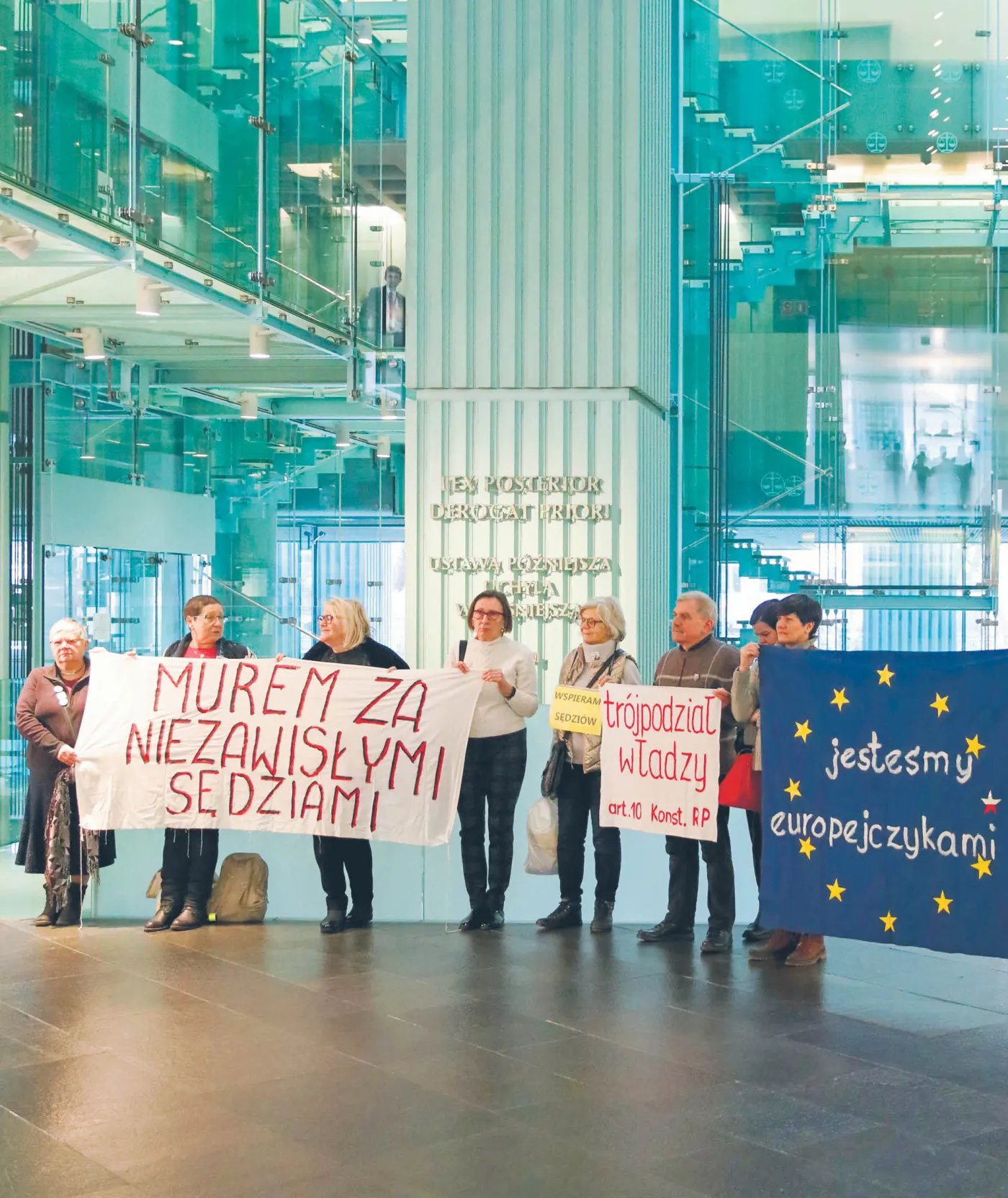 Warszawa przekonuje Luksemburg o swojej niewinności