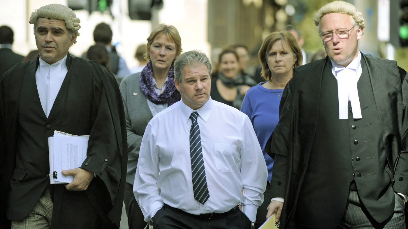 Tragedia w Australii, czyli prawda danej godziny [KSIĄŻKA]