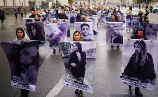 Ostra amunicja w Iranie. Amnesty International: Podczas protestów zginęły co najmniej 82 osoby