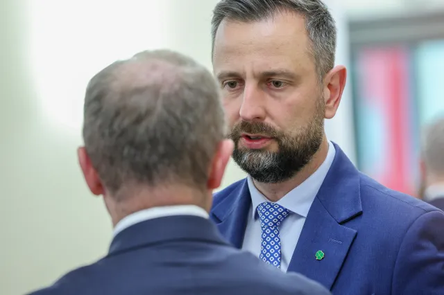 Wybory prezydenckie 2025. Trzaskowski w drugiej turze z poparciem PSL