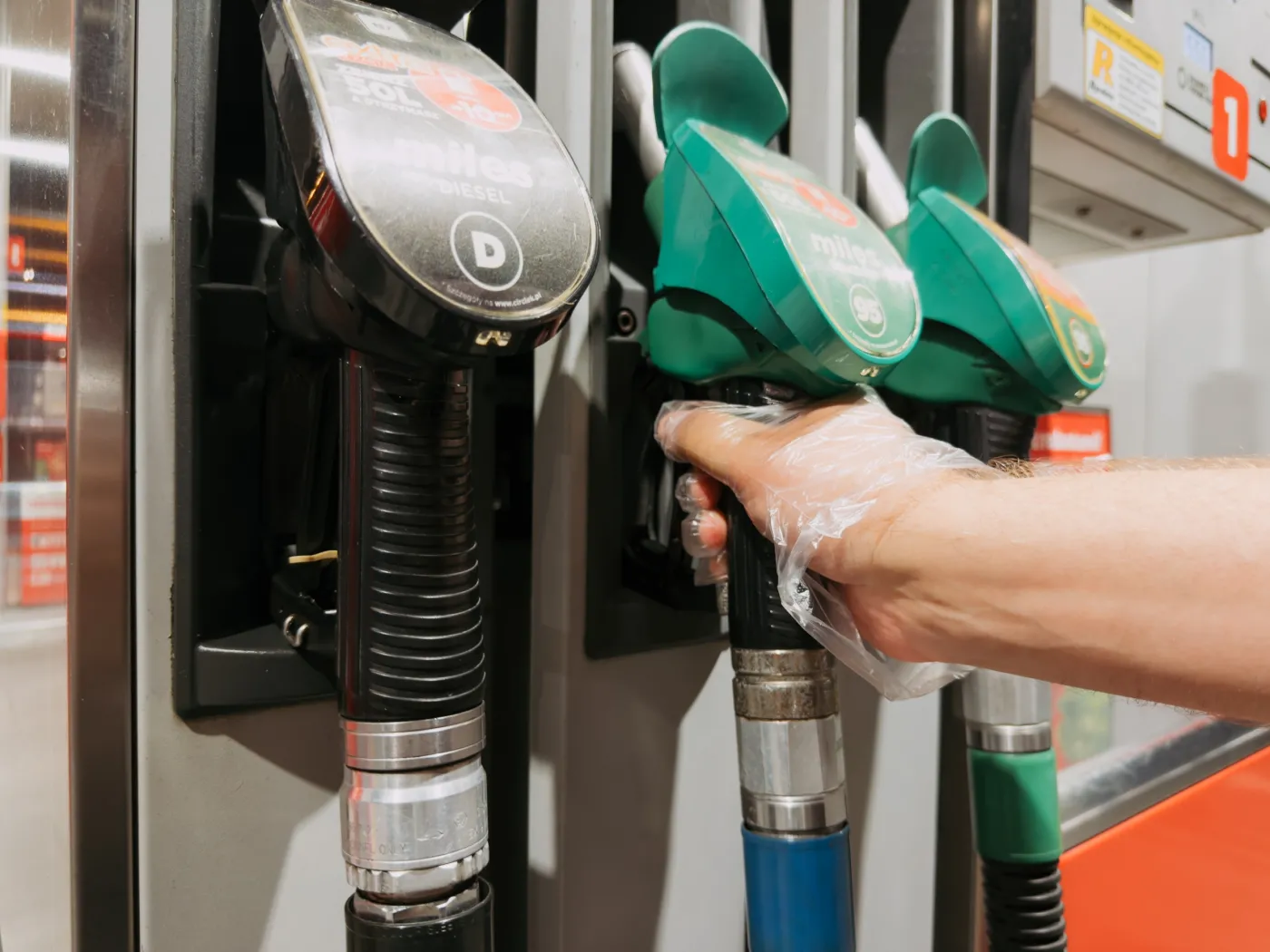 Ceny ropy w górę. Wojna w Zatoce Perskiej ratuje finanse Kremla